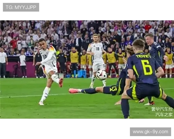 热八足球精彩对决:激情碰撞与战术博弈带来的全新观赛体验 热八足球精彩对决:激情碰撞与战术博弈带来的全新观赛体验